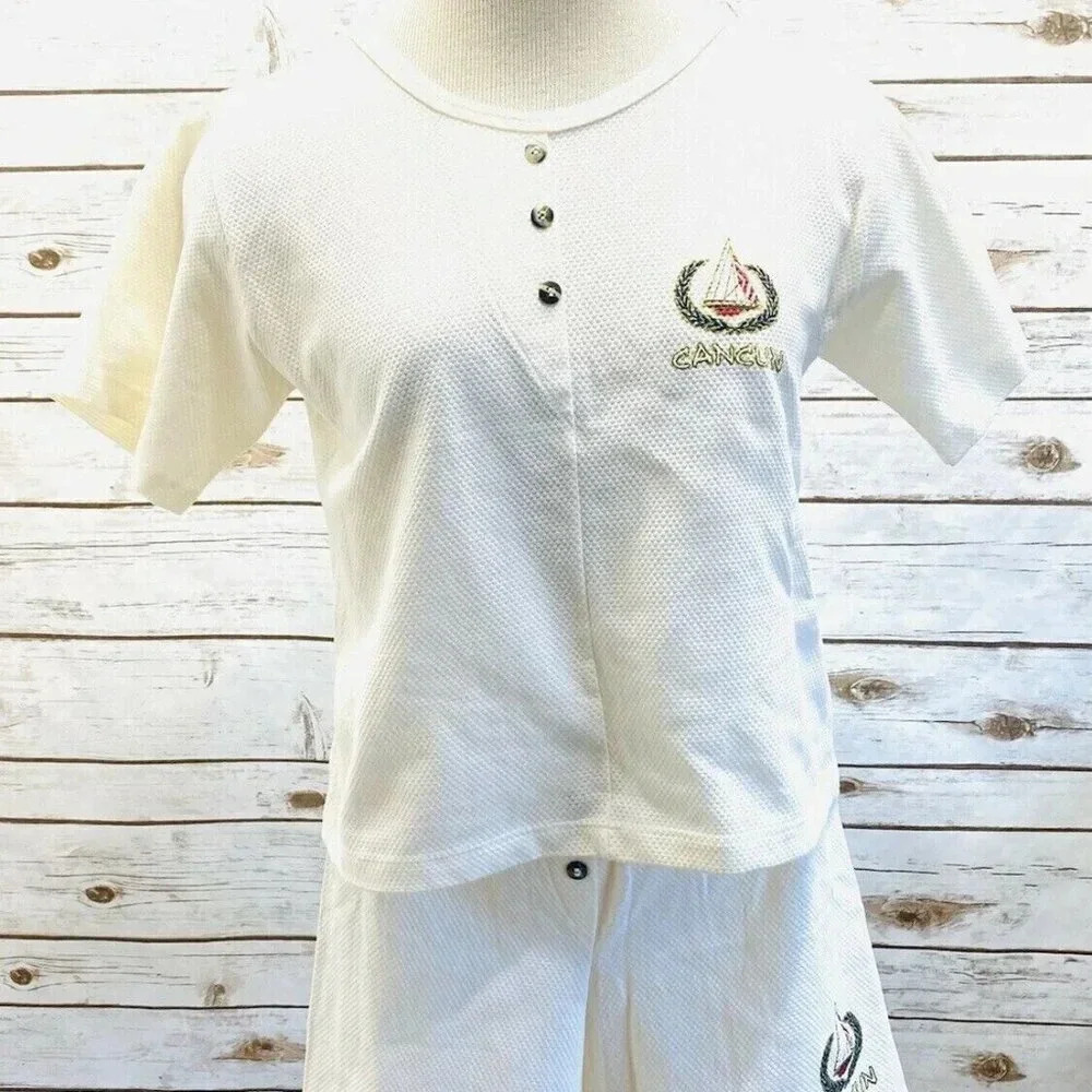 ANKER PLUS Two Piece Set Kids Sleepwear (Top & Shorts) Logo "CANCUN" Size Large